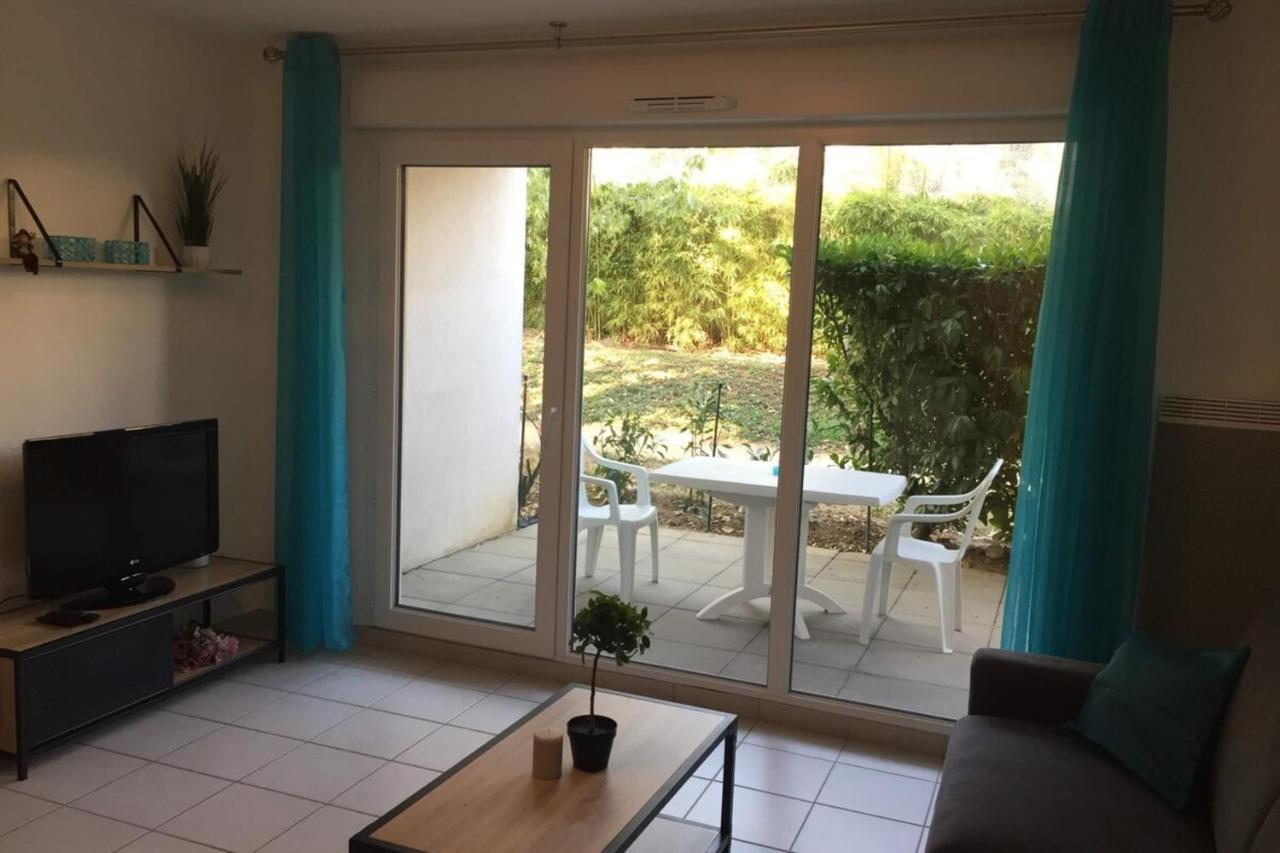 Appartamento Les Jardins De Louise-2 Pers Avec Parking-Terrasse Vénissieux Esterno foto
